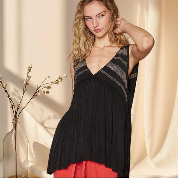 POL Black Boho Lace Sleeveless Top - Picture 1 of 7